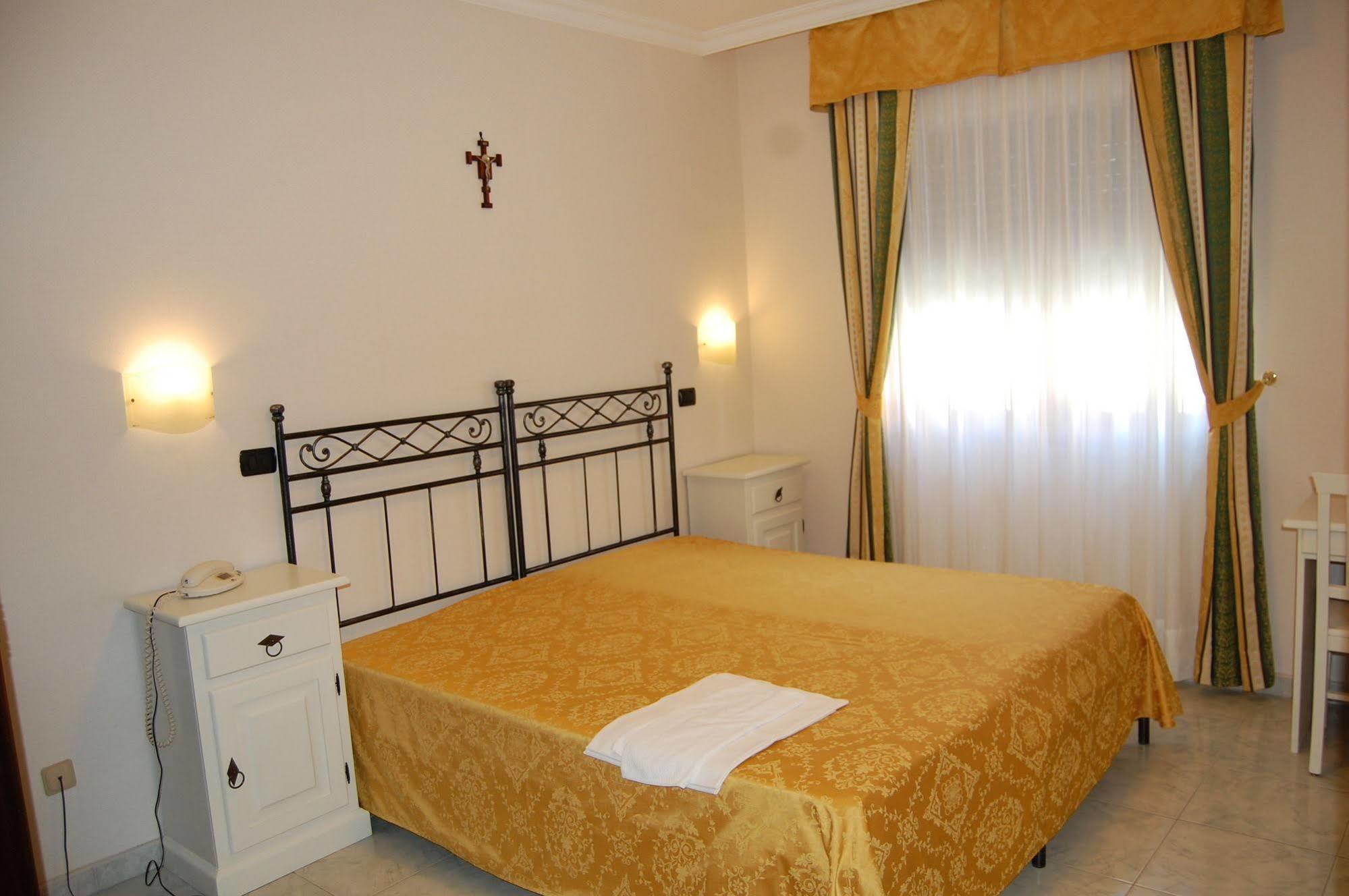 Hotel Villa San Pietro San Giovanni Rotondo Eksteriør bilde